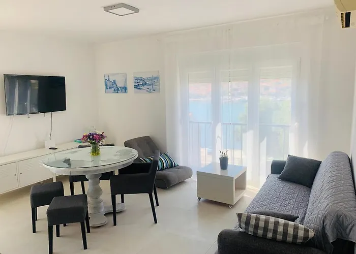 Apartment Penthouse Ivy Trogir